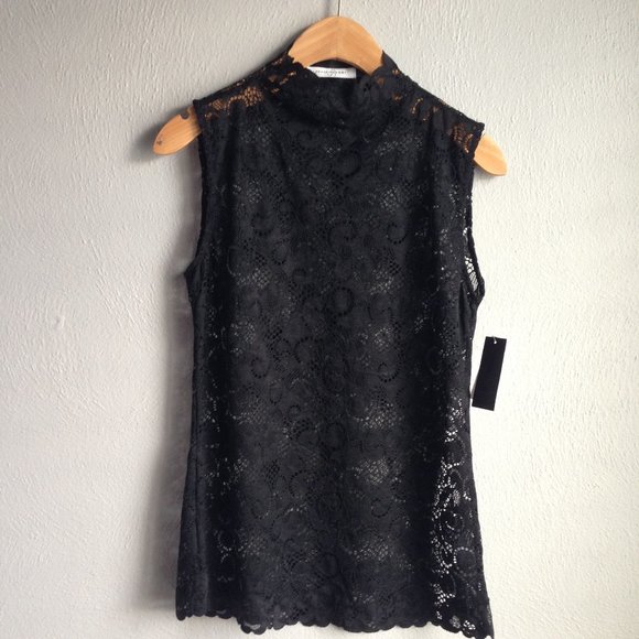 Natori Tops - Natori Sleeveless Lace Top Sz S NWT